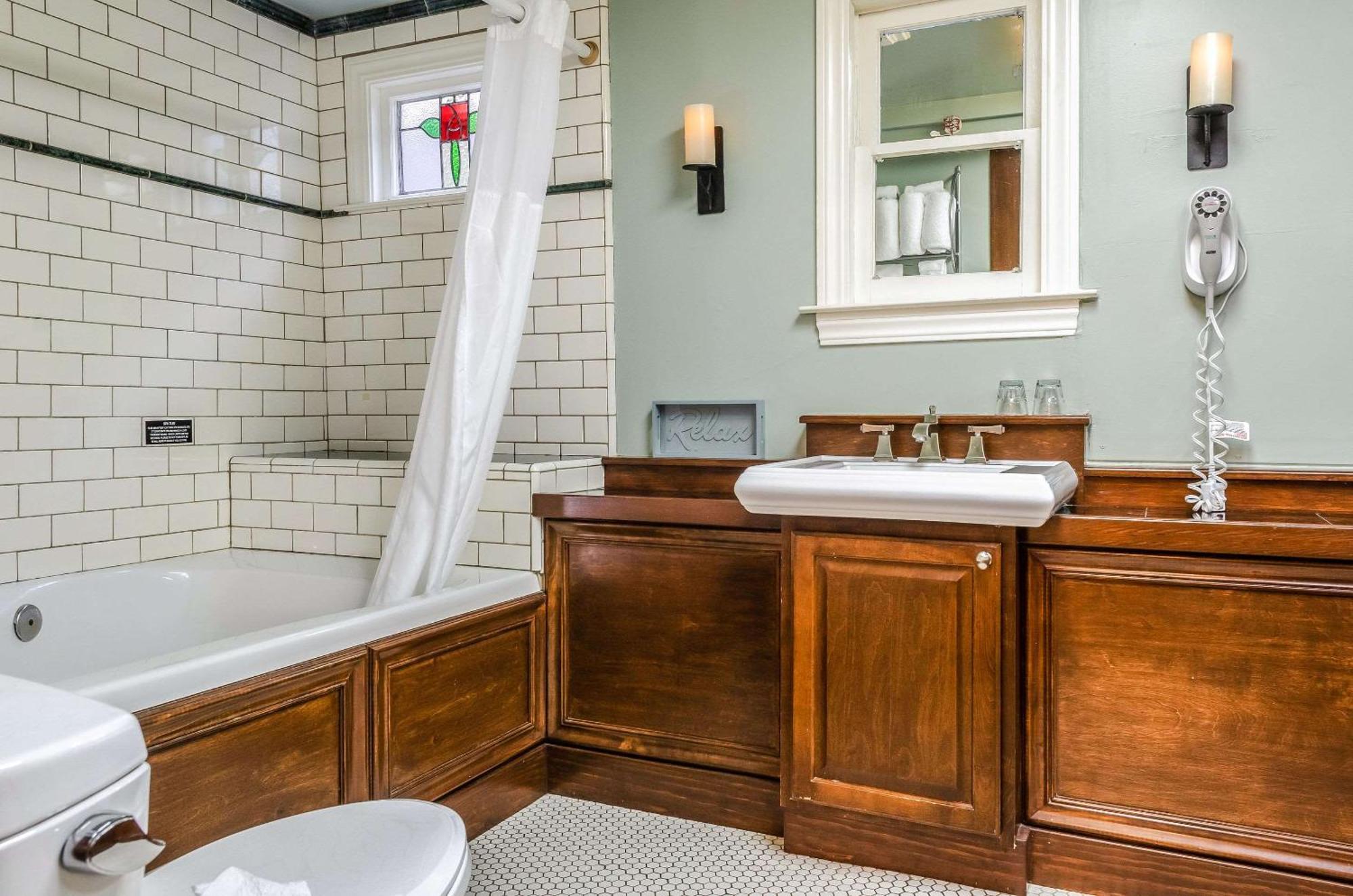 Hotel Napa Valley, Ascend Hotel Collection Экстерьер фото