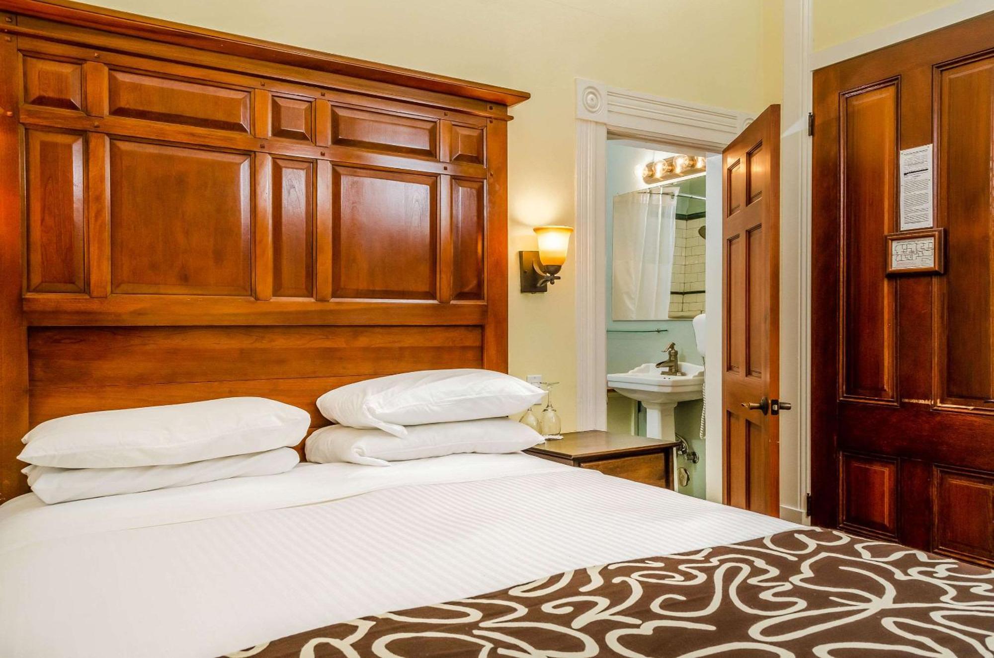 Hotel Napa Valley, Ascend Hotel Collection Экстерьер фото
