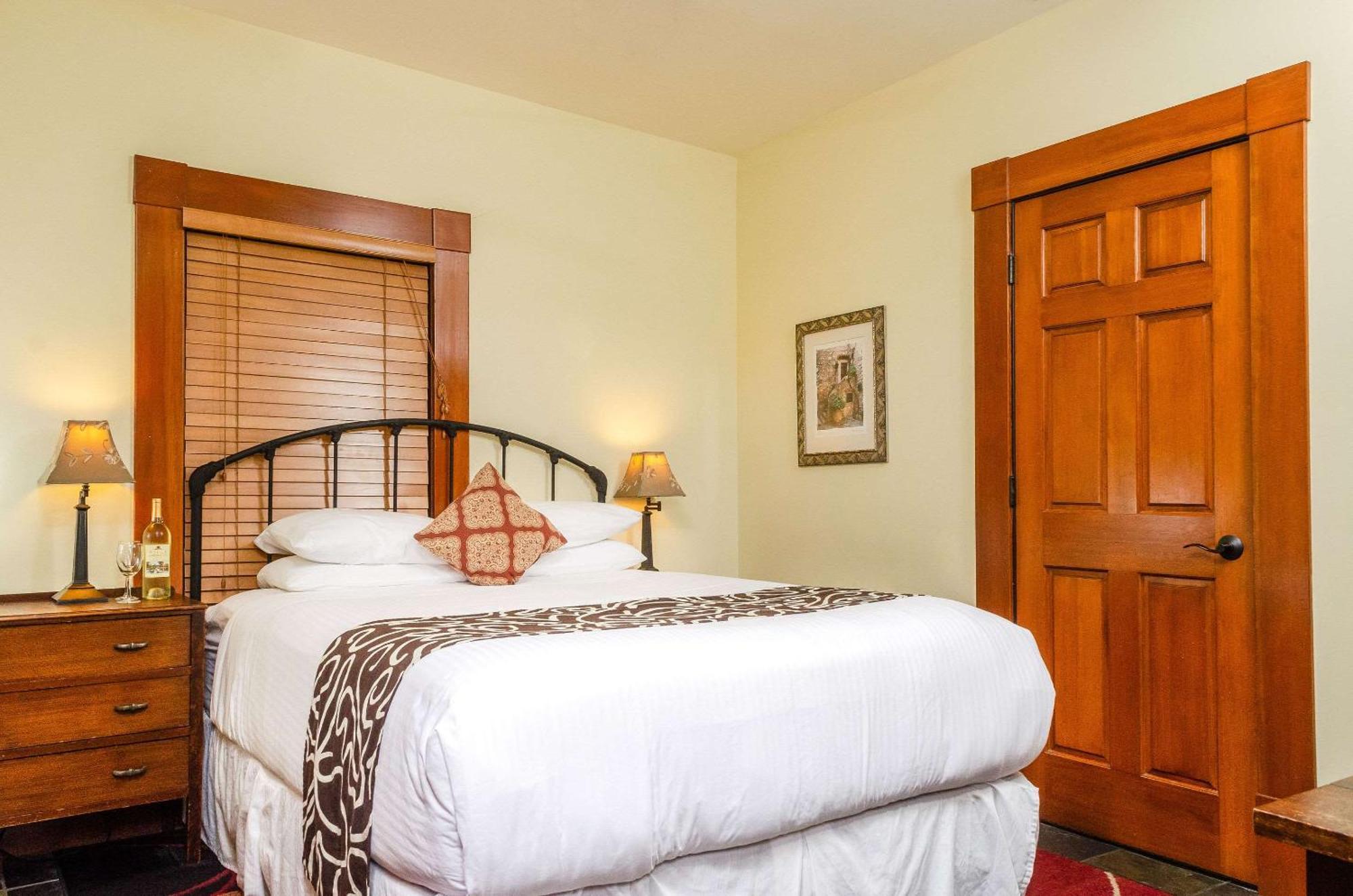 Hotel Napa Valley, Ascend Hotel Collection Экстерьер фото